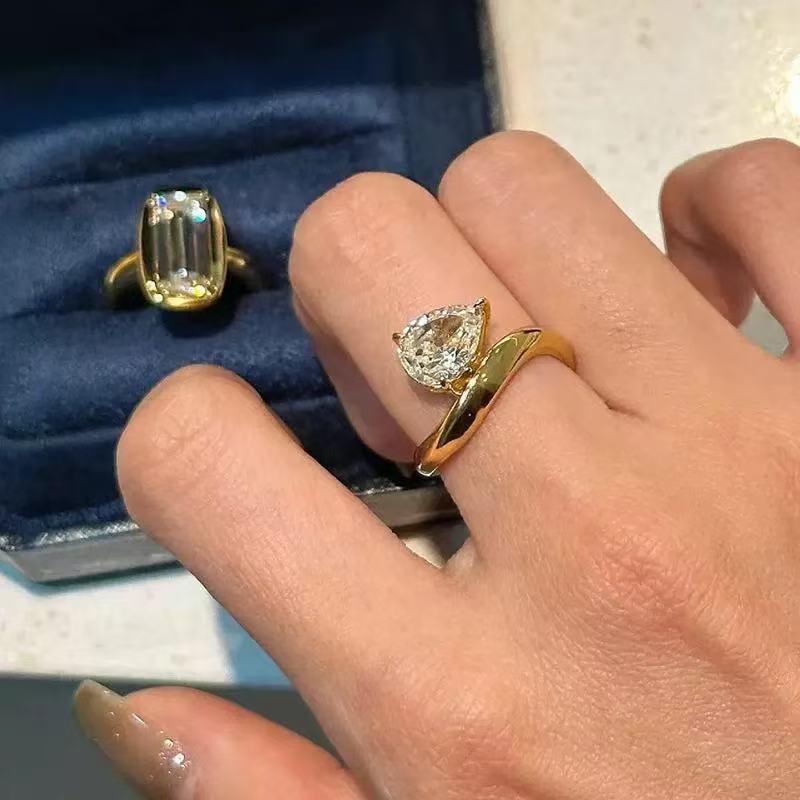 Golden Water Drop Zircon Ring