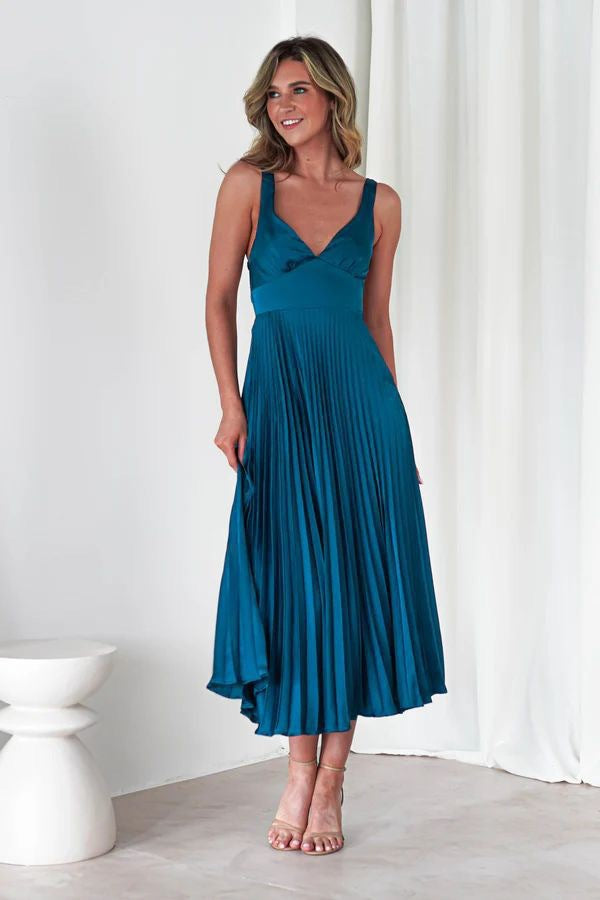 Elegant Sling Backless Long Dress