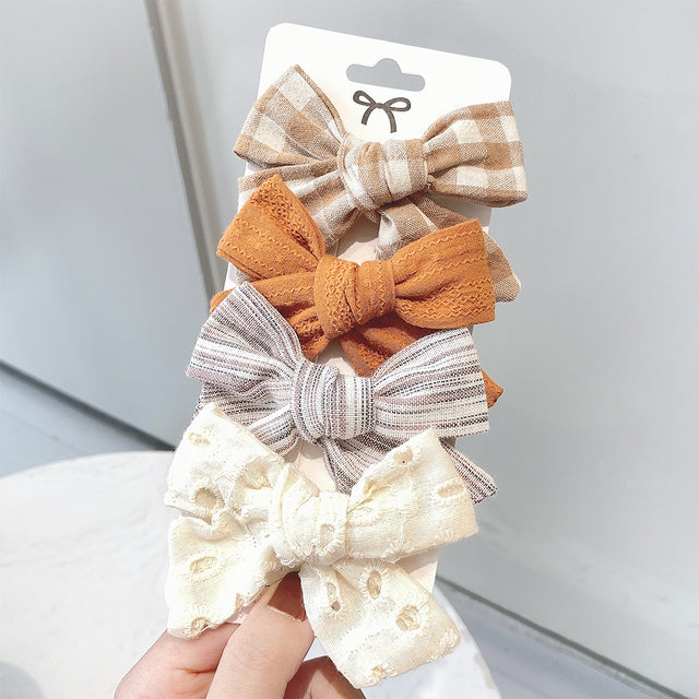 4 Pieces Set Of Fashionable And Sweet Hair Clips